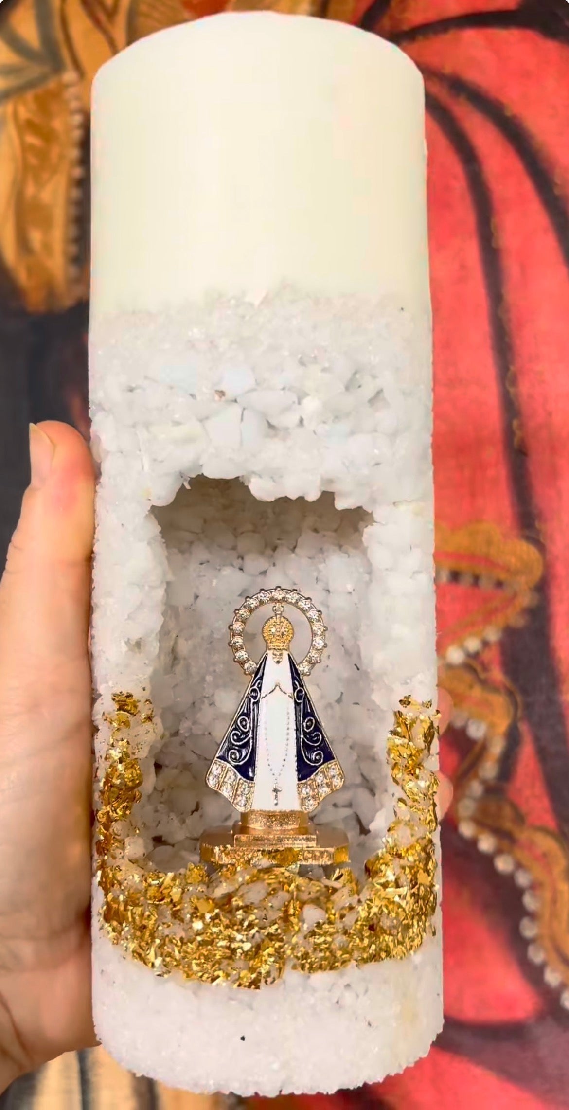 [Compre 1 e Leve 2] Vela Artesanal Nossa Senhora Aparecida - Gruta de Cristais Brancos e Ouro
