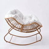 Cadeira de Balanço Nut Chair em Rattan Estrutura Robusta e Almofada Removível