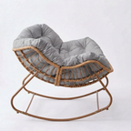 Cadeira de Balanço Nut Chair em Rattan Estrutura Robusta e Almofada Removível